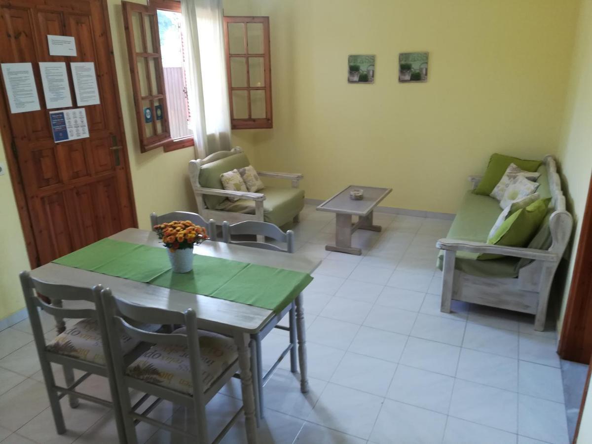 Olga'S Garden Apartments Plage d'Almiros Chambre photo